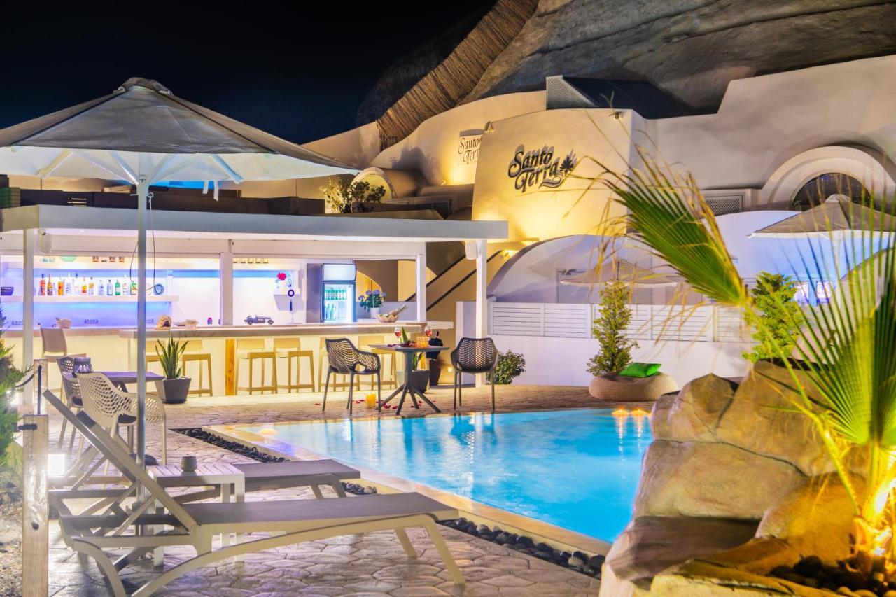 Santoterra Antigua Suites Karterados  Buitenkant foto