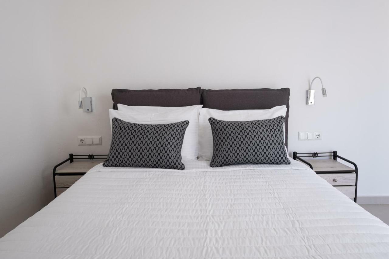 Santoterra Antigua Suites Karterados  Buitenkant foto